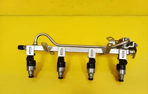 Opel Vectra B Fuel main line pipe 17089276