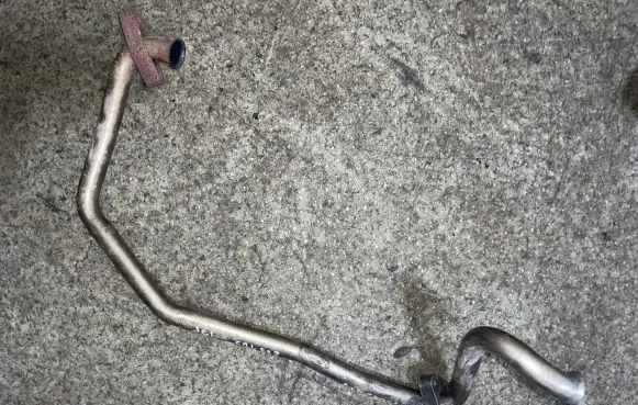 BMW 5 E39 Brake vacuum hose/pipe 11712245273
