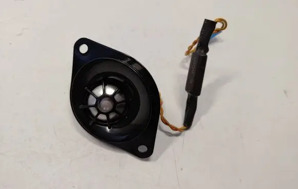 BMW 5 F10 F11 Panel speaker 65139184795