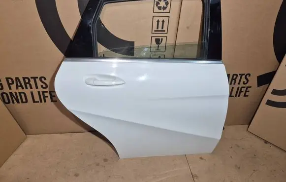 Mercedes-Benz B W246 W242 Rear door 