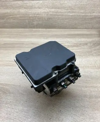 Renault Scenic II - Grand scenic II ABS Pump 8200038702 0265234000 0265950335