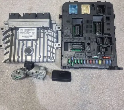 Peugeot 407 Engine ECU kit and lock set 9663548180 R0413C006A 9663612380