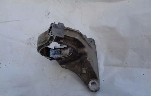 Renault Scenic IV - Grand scenic IV Driveshaft support bearing bracket 397744471R
