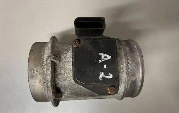 Audi A4 S4 B7 8E 8H Mass air flow meter 059906461G AFH7025F