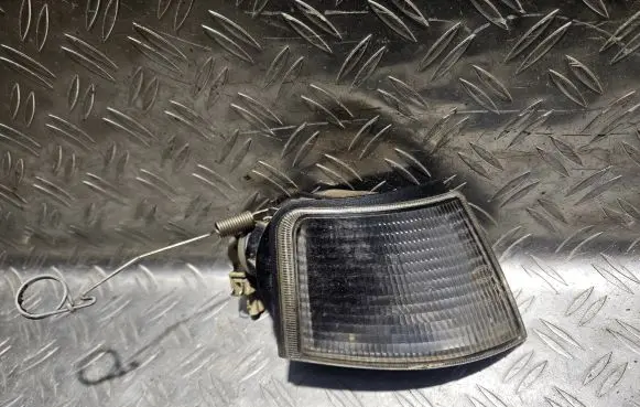 Seat Toledo I (1L) Front indicator light 961592 6R015034