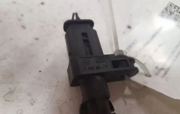 BMW 5 F10 F11 Crankshaft position sensor 7805188