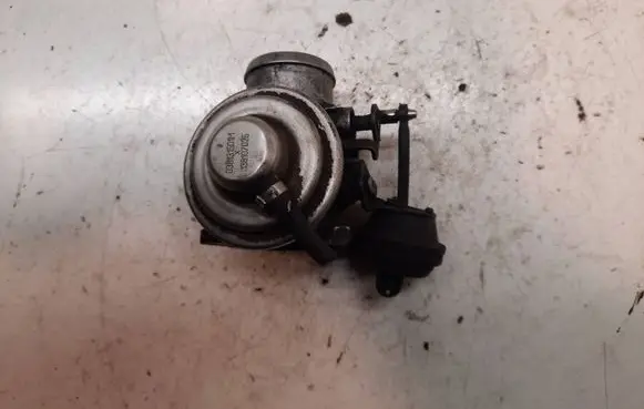 Audi A3 S3 8P EGR valve 0381296376