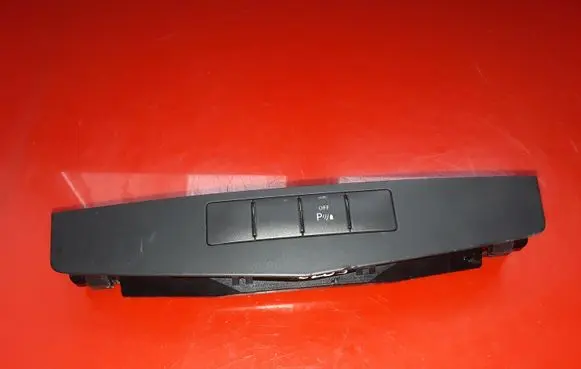 Mercedes-Benz C W204 Parking (PDC) sensor switch A2048209610 33700801 062800