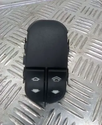 Ford Focus Electric window control switch 03162310 539810