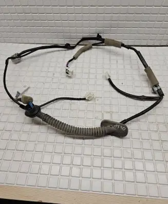 Subaru XV I Rear door wiring loom 81822FJ000