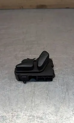 Mercedes-Benz C W203 Seat control switch 2108213851 03463815