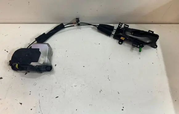 Honda Civic X Front door lock M4912120