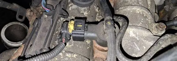 Opel Zafira B Fuel injector 0445110159