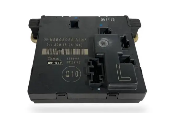 Mercedes-Benz E W211 Door control unit/module 2118201526
