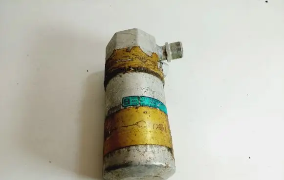 Audi A6 S6 C4 4A Air conditioning (A/C) air dryer 4A0820193AB