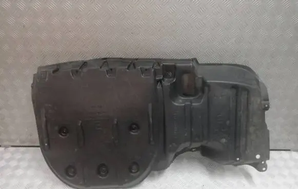Toyota Camry Center/middle under tray cover 5841533070