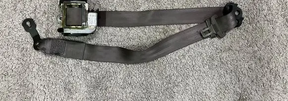 Audi A8 S8 D2 4D Front seatbelt 566339401