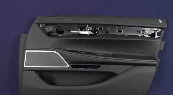 BMW 7 G11 G12 Front door card panel trim