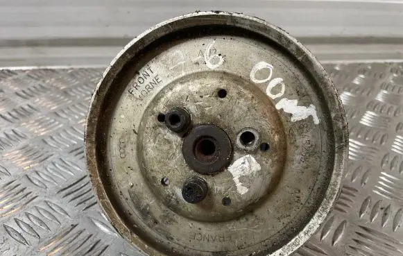 Audi A6 S6 C5 4B Power steering pump
