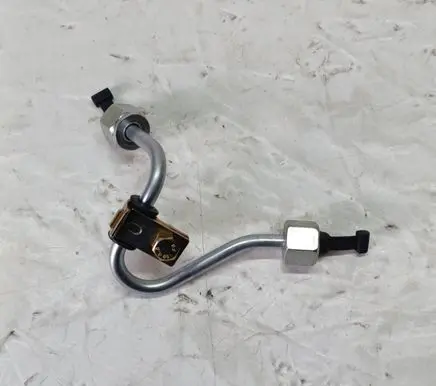 Ford Focus Fuel line pipe 4M5Q9C993AF 1352716
