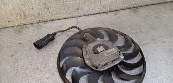 Volvo V70 Electric radiator cooling fan 1137328116 3137229010
