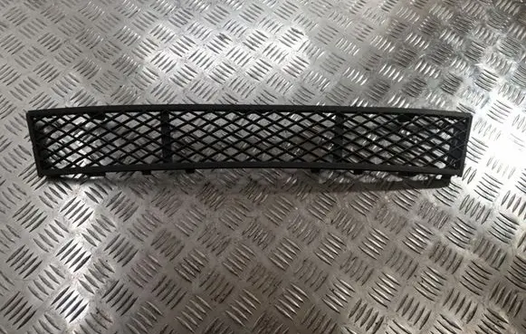 BMW 5 F10 F11 Front bumper lower grill 7285950