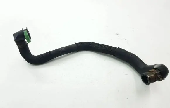 Lexus CT 200H Engine coolant pipe/hose