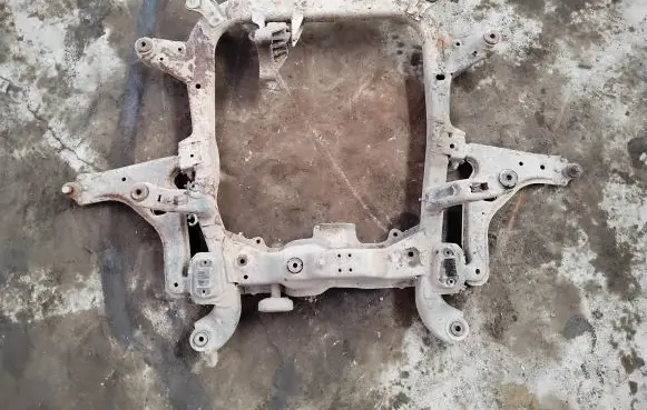 Opel Astra H Front subframe