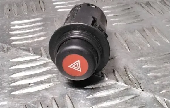 Opel Kadett E Hazard light switch 90181853 S501118