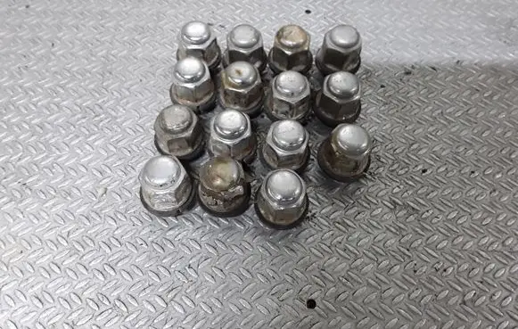 KIA Cerato Nuts/bolts 