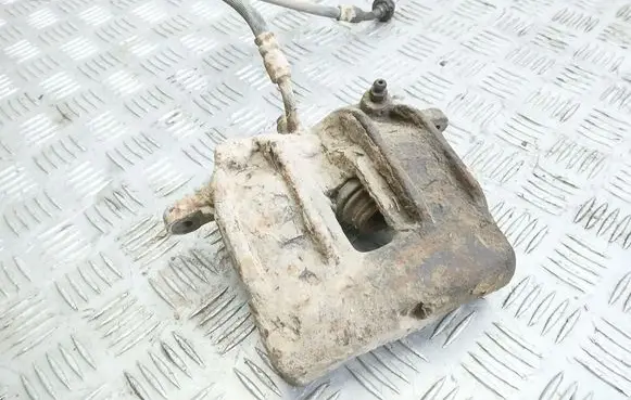 Nissan Terrano Front brake caliper