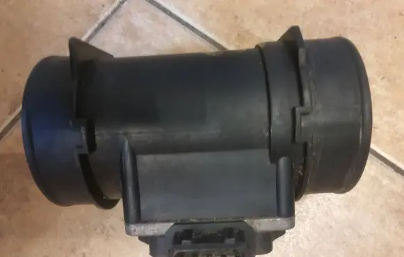Opel Vectra C Mass air flow meter 90411957