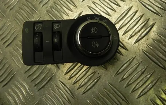 Chevrolet Cruze Light switch 13301758 T1968
