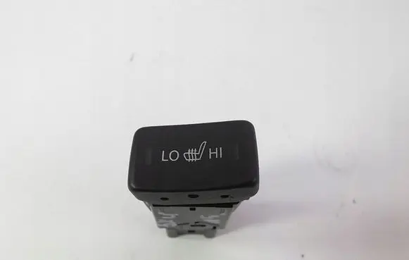 Suzuki SX4 S-Cross Seat heating switch