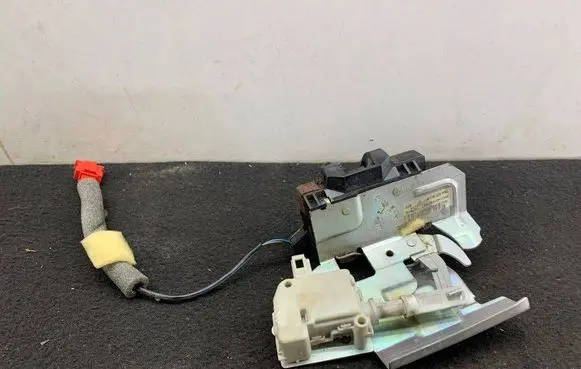 Audi A6 S6 C7 4G Tailgate/trunk/boot lock/catch/latch 7M4827501G 5M21431C50BA