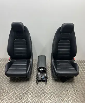 Mercedes-Benz C W205 Interior set