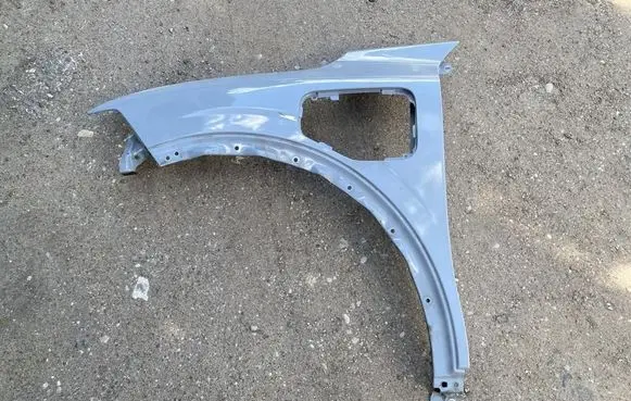 Renault Megane E-Tech Fender 