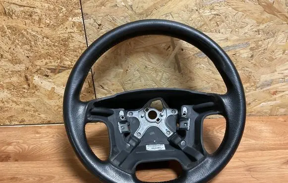 Volvo V70 Steering wheel 30643383