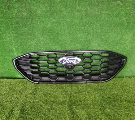 Ford Puma Front grill R1TB8B271B