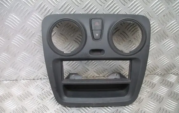 Dacia Dokker Dashboard side air vent grill/cover trim 682603245R