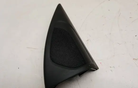 Volvo V60 Front door speaker 30781068 M5XUC 30781069