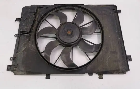 Mercedes-Benz B W246 W242 Electric radiator cooling fan 0130308401