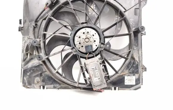 BMW 1 E81 E87 Radiator cooling fan shroud 7563259 7561711