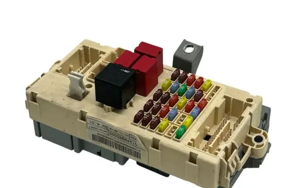 Peugeot Boxer Fuse module 01349985080 506440010206 90557