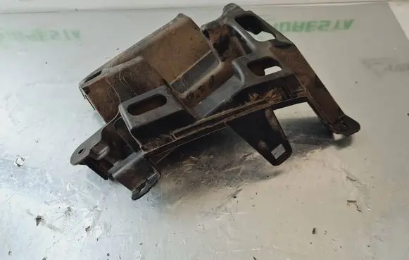 Peugeot 208 Rear bumper mounting bracket 9823209480