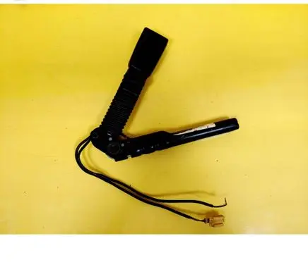 Mercedes-Benz R W251 Front seatbelt buckle