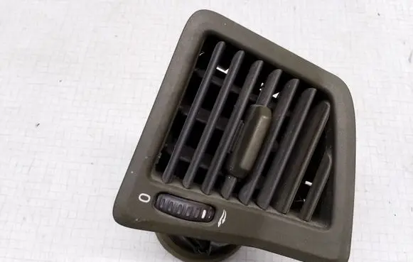 Volvo V70 Dashboard side air vent grill/cover trim 3409373