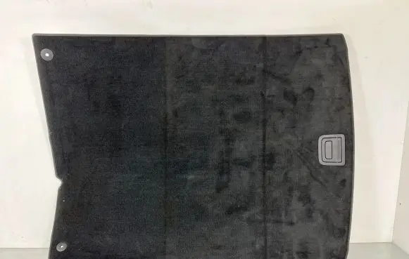 Trunk/boot floor carpet liner