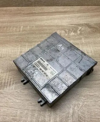 Audi A4 S4 B5 8D Engine control unit/module ECU 8D0907557BX 0261203554