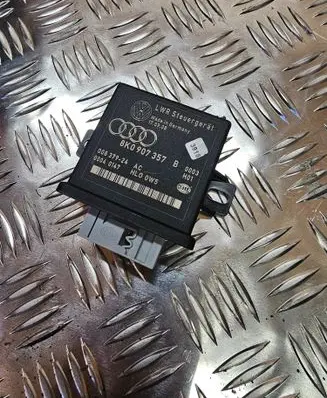 Audi A4 S4 B8 8K Light module LCM 8K0907357 10837924 0040147